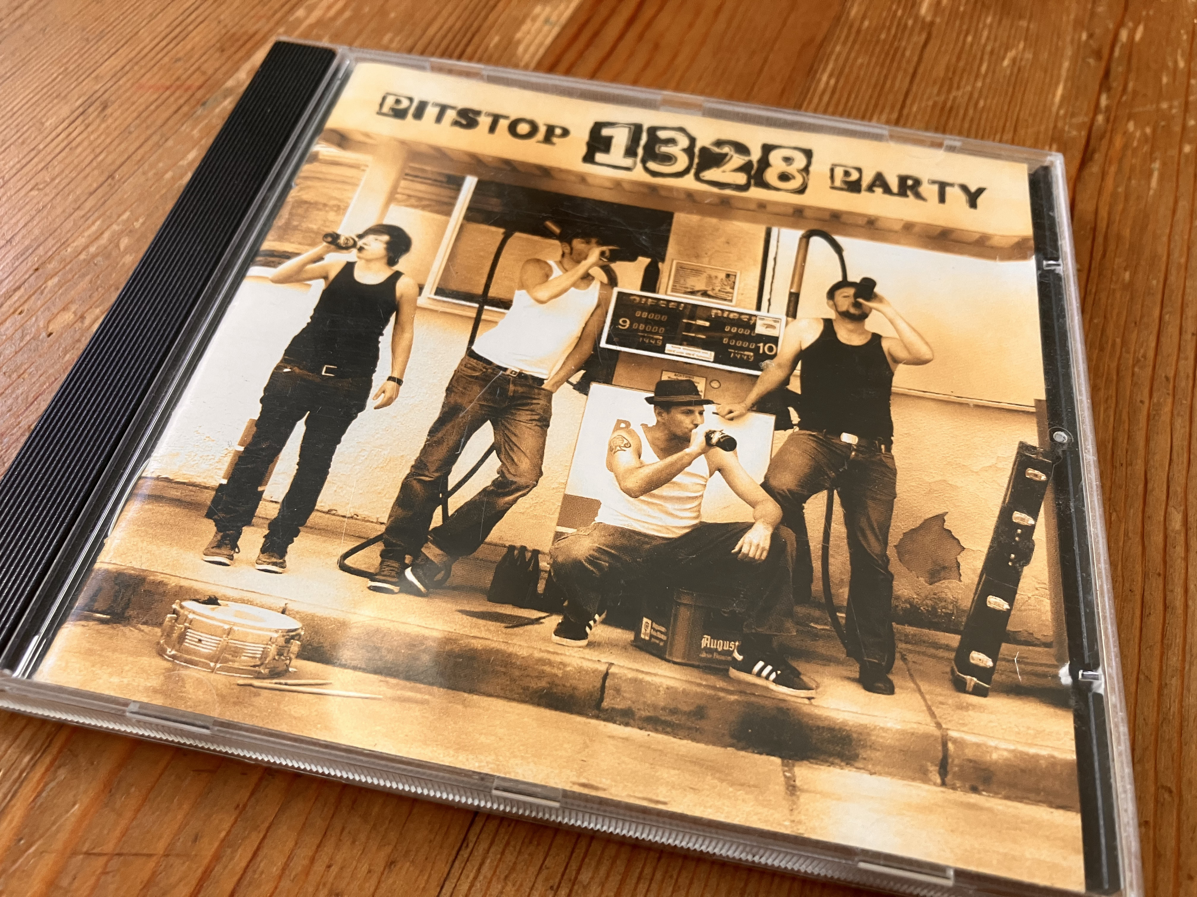 1328 - Pitstop Party - CD